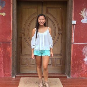 Meet your Posher, Isabelle